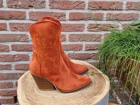 KYLIE BOOTS ORANGE