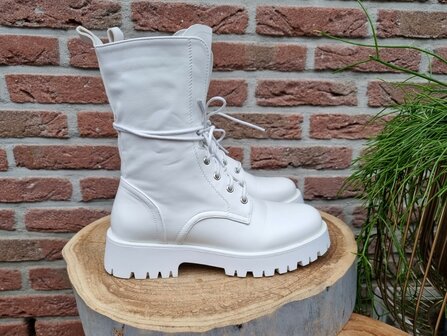 JESSIE BOOTS WHITE