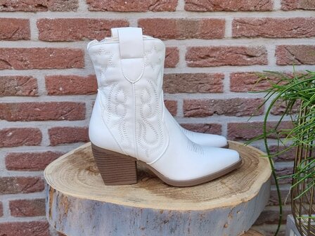 MARY BOOTS WHITE