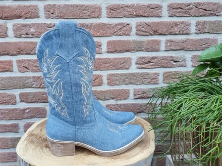 HAILEY BOOTS JEANS LIGHT BLUE