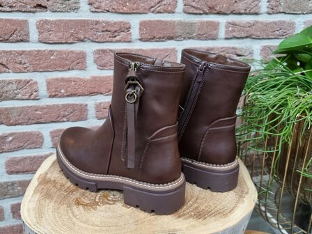 LIZZ BOOTS BROWN