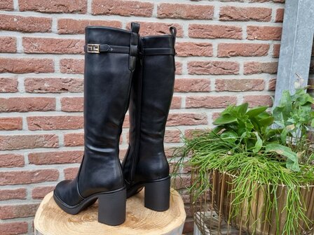 MEGAN BOOTS BLACK