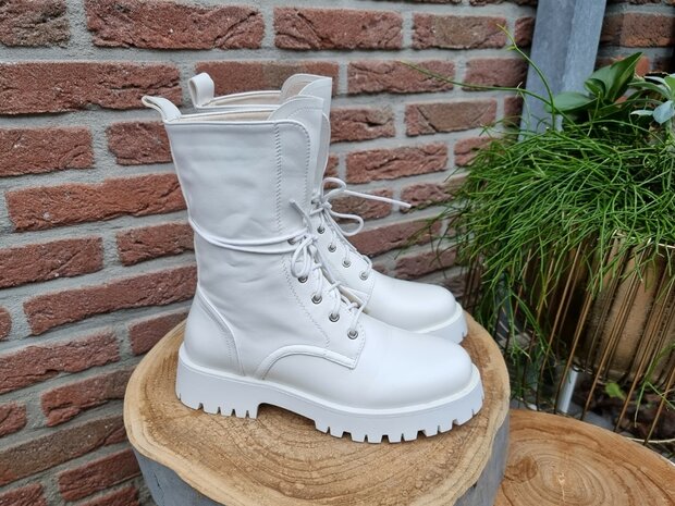 JESSIE BOOTS WHITE