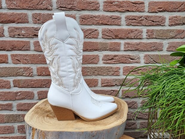 MILA BOOTS WHITE