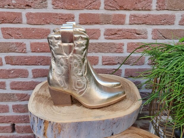 MARY BOOTS GOLD