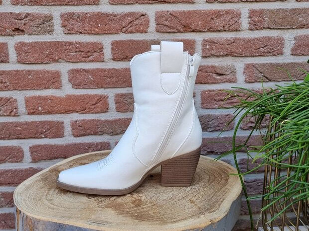 MARY BOOTS WHITE